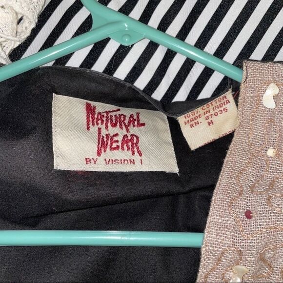 Vintage Natural wear Vision 1 textured vest with wood, shells, beads sz. - Picture 10 of 10